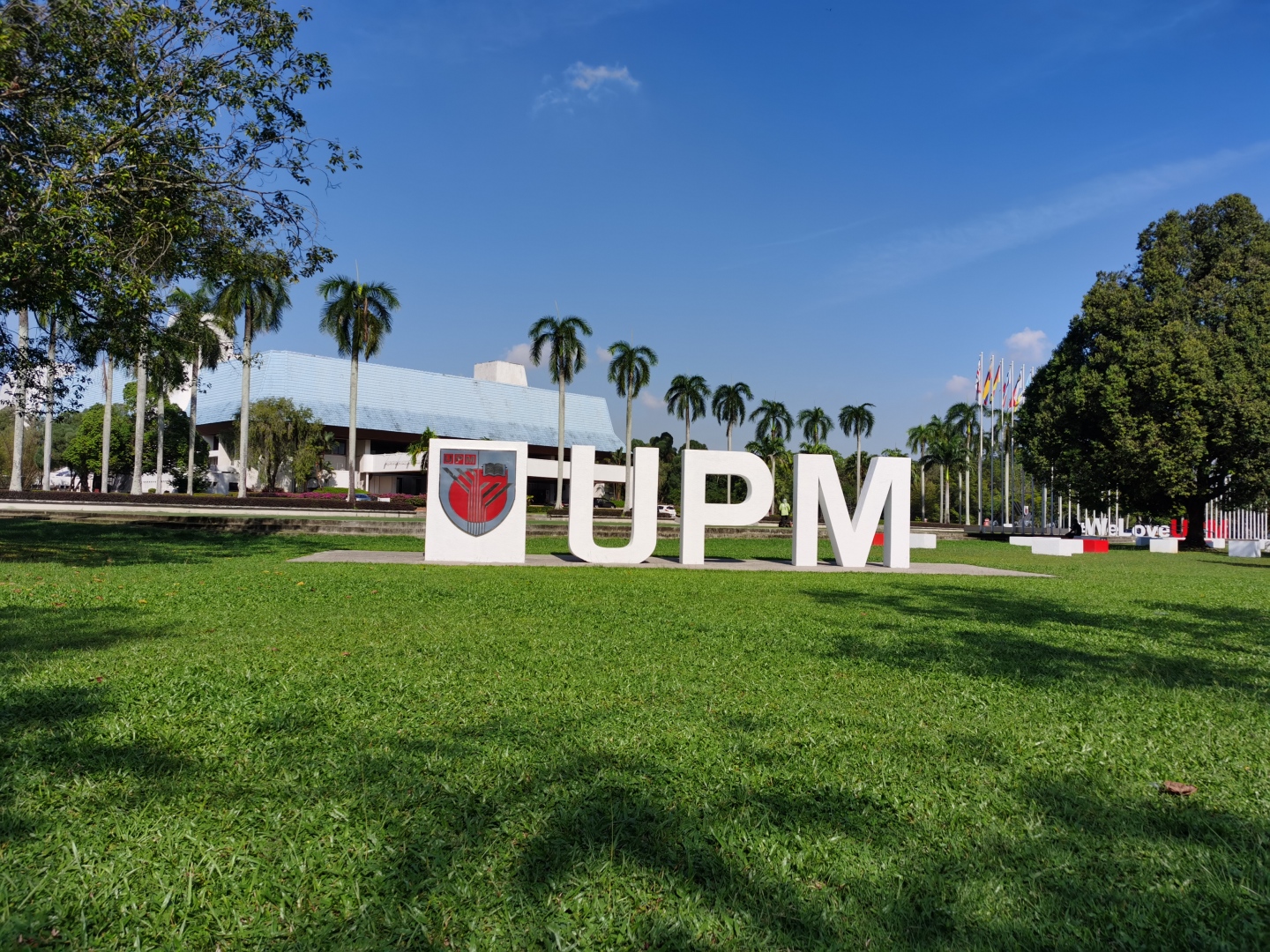 3-2110291015325L.jpg 3-2110291015325L.jpg