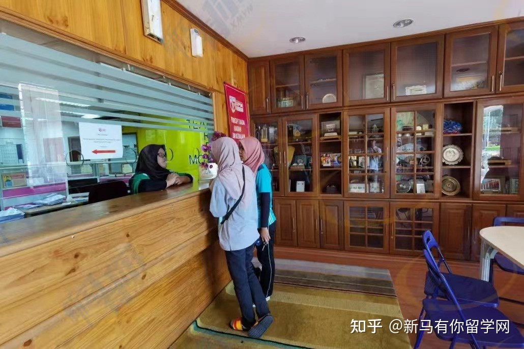 博特拉大學(圖2) 博特拉大學(圖2)